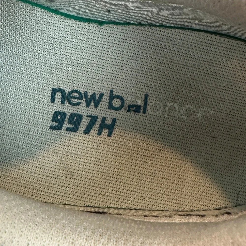 New Balance Shoes Mens 8 997H Tan Beige Cordura Sneaker Lace Up Low Top CM997HLS